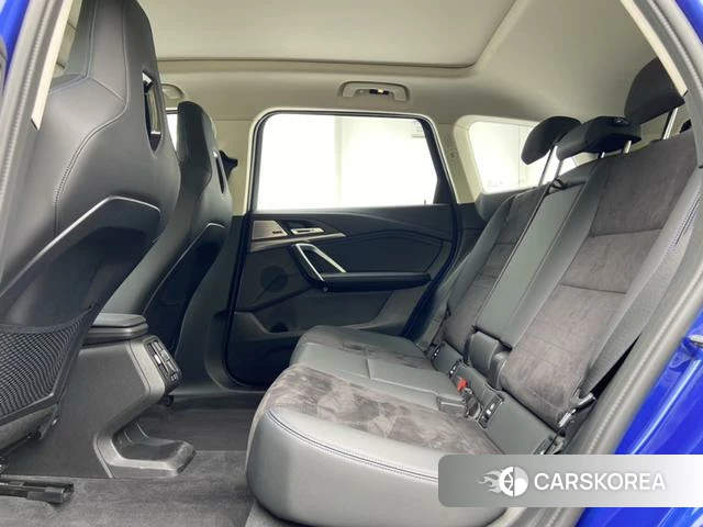 BMW iX1 2023 Синий из Китая, фото 6