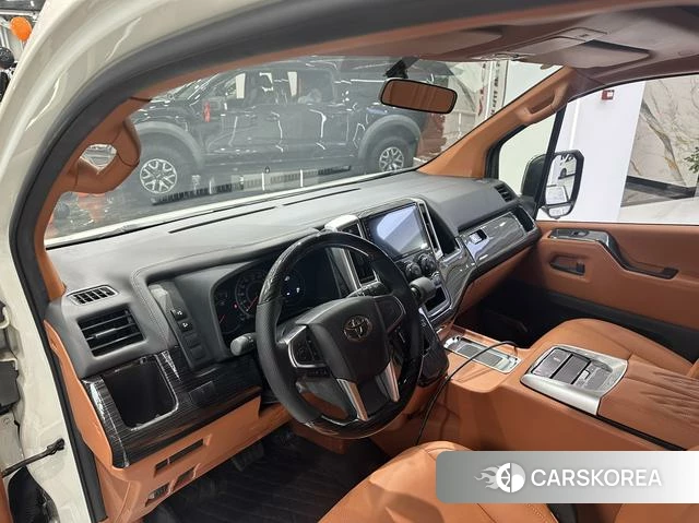 Toyota Hiace id 4258448 из Китая 9
