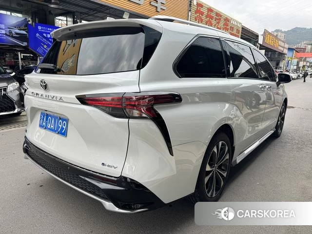 Toyota Grevia id 4260656 из Китая 11