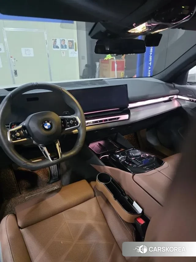 BMW 5 Series (G60) 2024 Белый из Кореи, фото 6