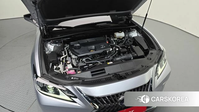 Lexus ES300h 7th generation id 4726666 из Кореи 28