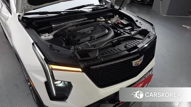 Cadillac XT4 id 3241111 из Кореи 16