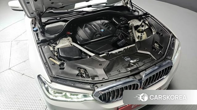 BMW 5 Series (G30) id 4326041 из Кореи 16