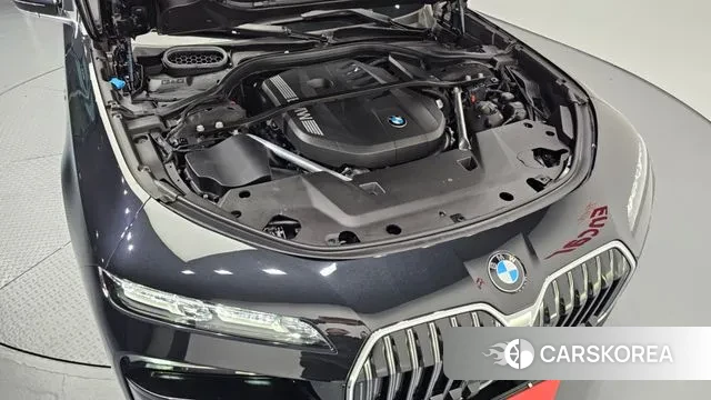 BMW 7 Series (G70) id 3639187 из Кореи 16