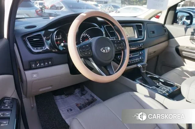 Kia The New Carnival id 3547583 из Кореи 16