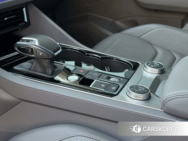 Volkswagen Touareg 2021 Черный из Китая, фото 6