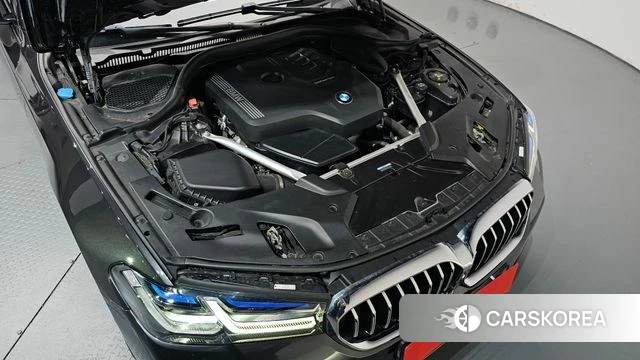 BMW 5 Series (G30) id 4898451 из Кореи 32