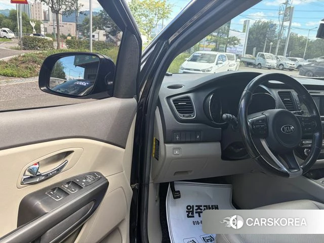 Kia All New Carnival id 4776554 из Кореи 16