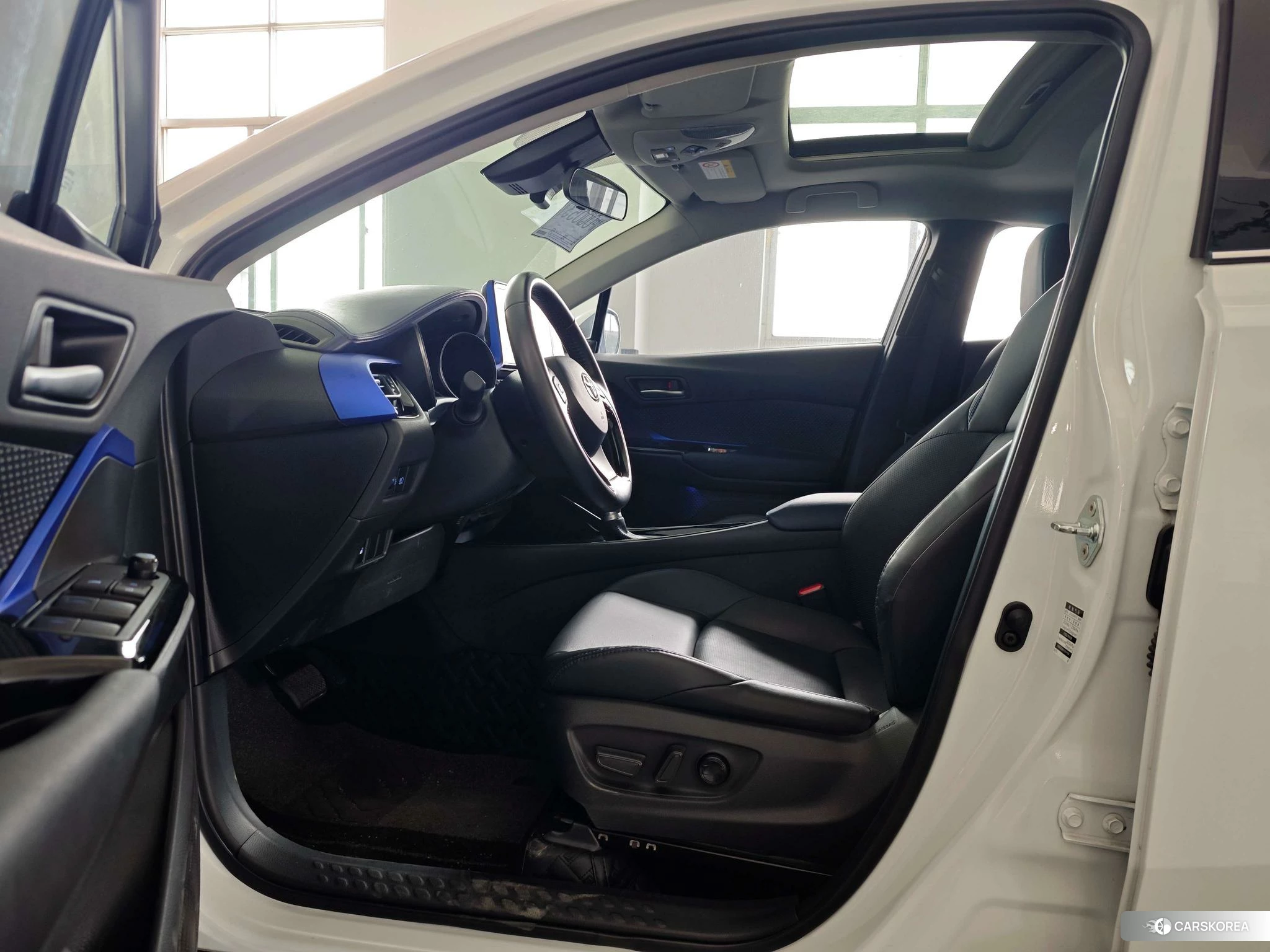 Toyota C-HR id 4467504 из Китая 24