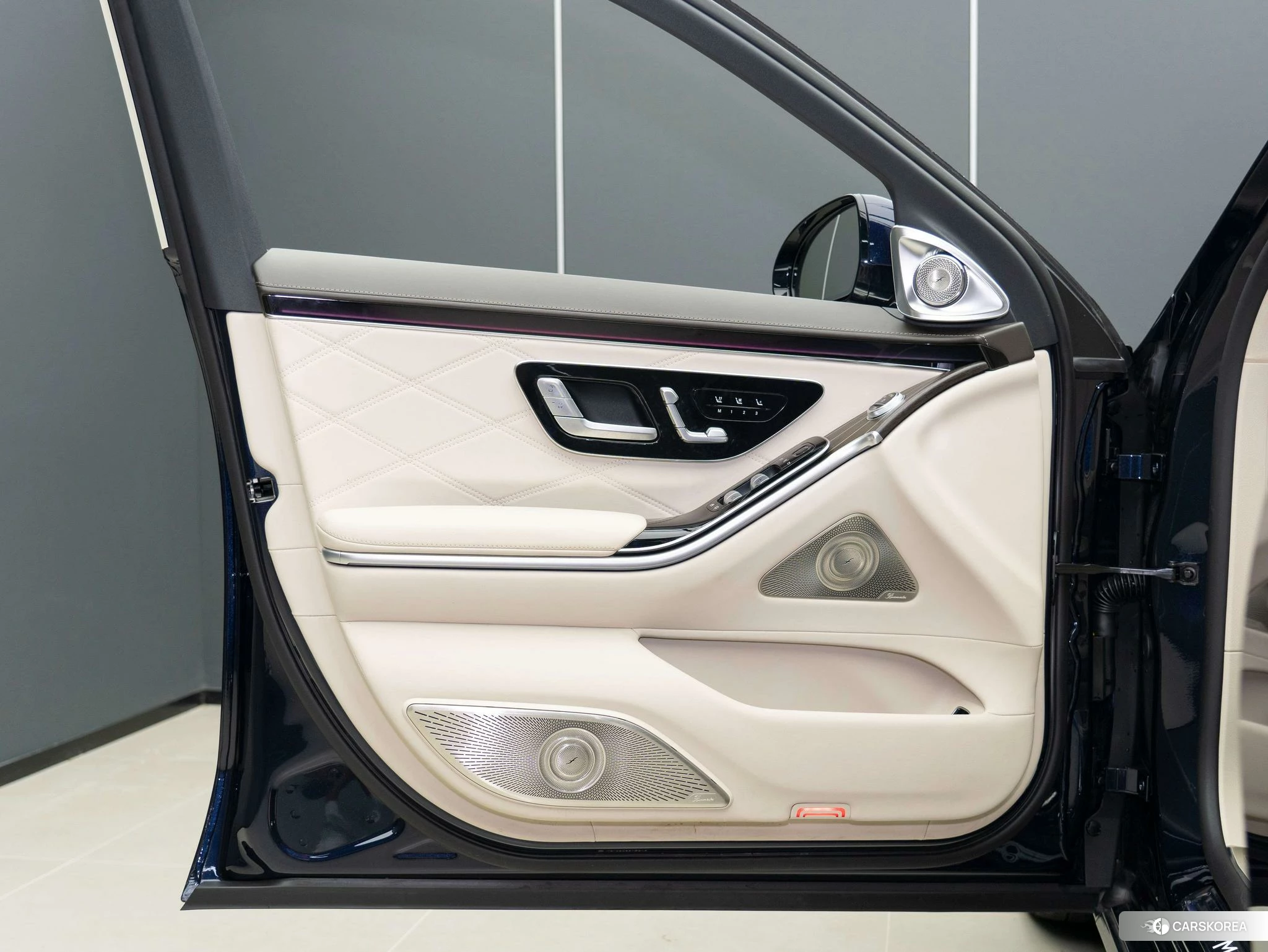 Mercedes-Benz Maybach S-class id 4467821 из Китая 20