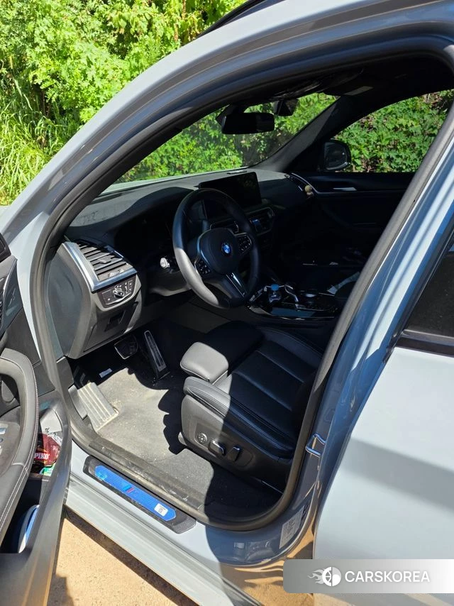 BMW X4 (G02) 2025 Светло-серебряный цвет из Кореи, фото 6