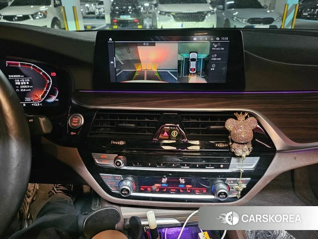 BMW 5 Series (G30) id 3885826 из Кореи 12