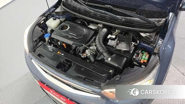 Kia Stonic id 3893840 из Кореи 16