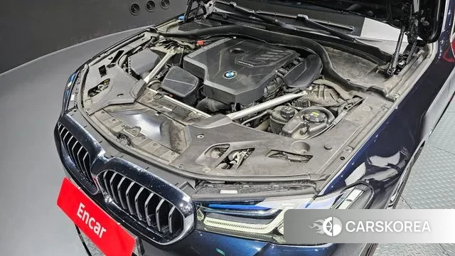 BMW 5 Series (G30) id 3365985 из Кореи 16