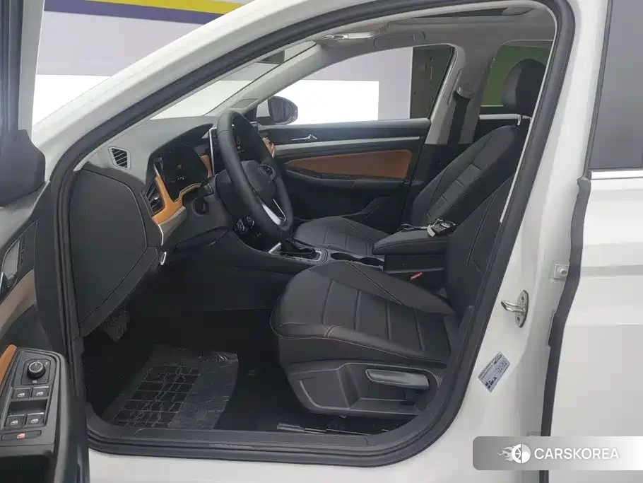 Volkswagen Bora id 4576683 из Китая 12