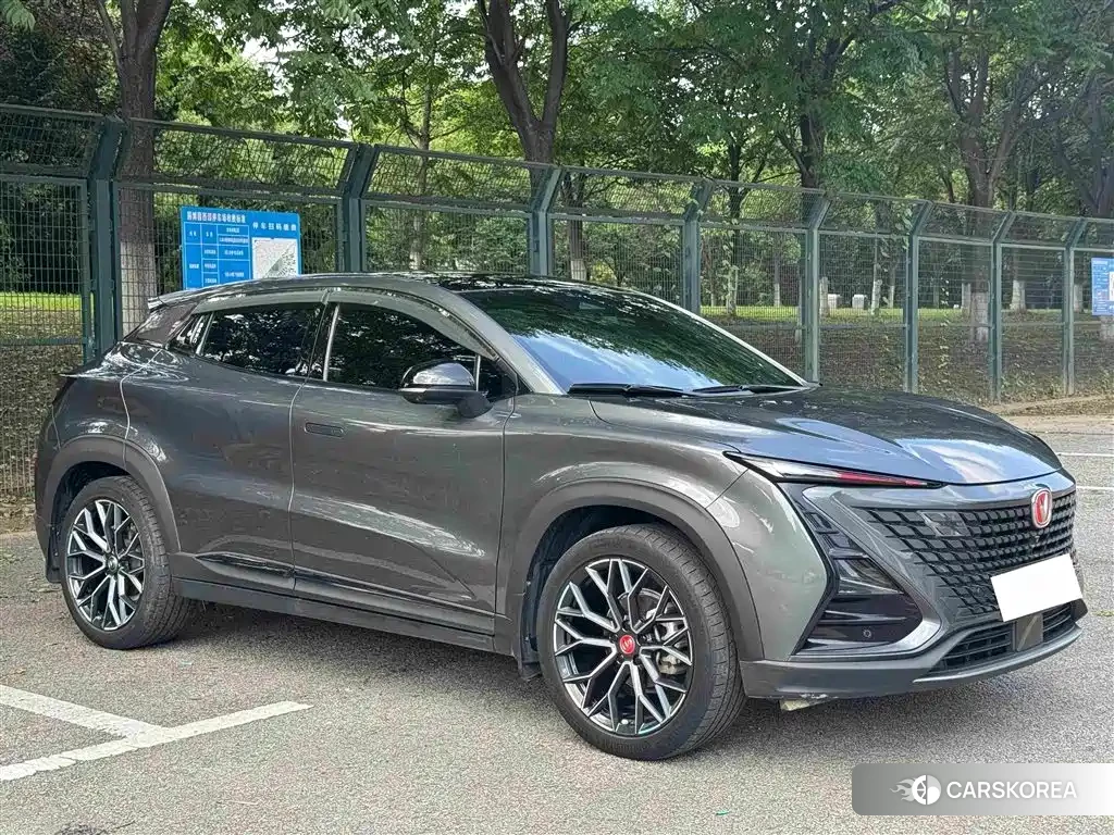 Chang'an Changan UNI-T id 4538961 из Китая 34