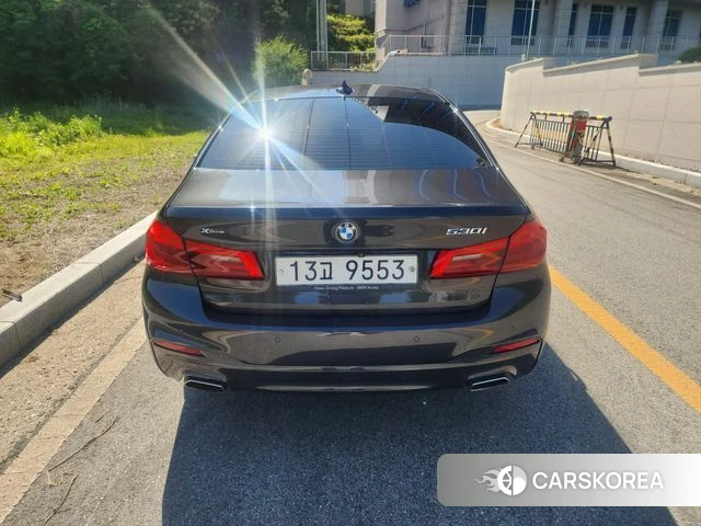 BMW 5 Series (G30) id 4417287 из Кореи 16
