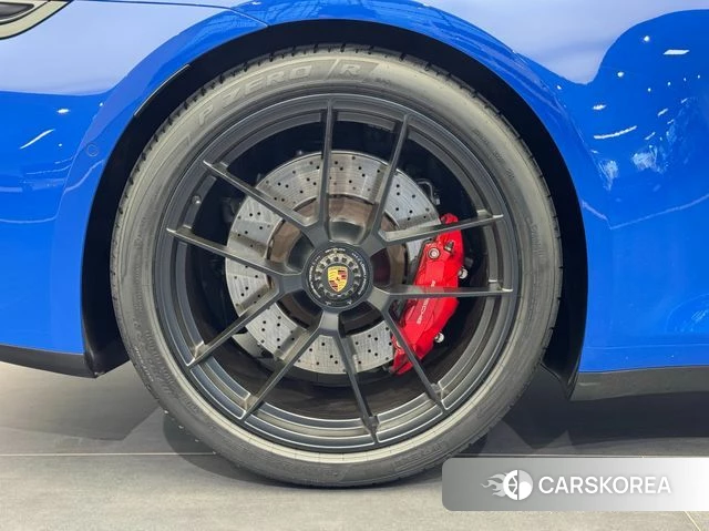 Porsche 911(992) id 4368614 из Кореи 16