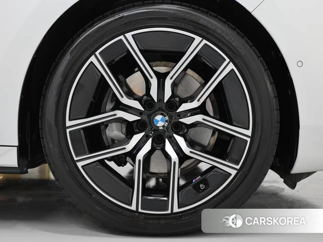 BMW 7 Series (G70) id 4511130 из Кореи 16