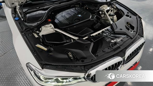 BMW 5 Series (G30) id 3808276 из Кореи 16