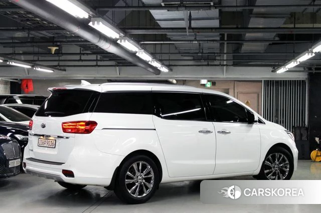 Kia The New Carnival id 4203125 из Кореи 16