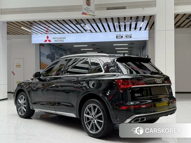 Audi Q5L id 4321135 из Китая 16