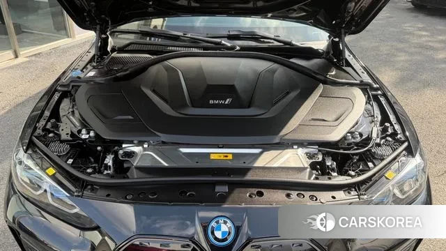 BMW i4 id 3658973 из Кореи 16