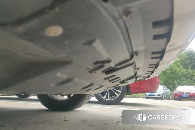Roewe RX5 id 4209538 из Китая 13