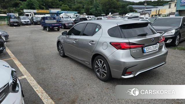Lexus CT200h id 4746290 из Кореи 14