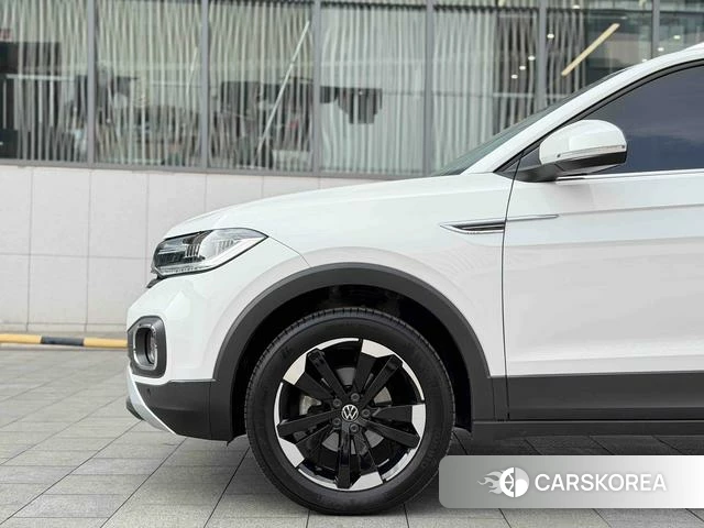 Volkswagen Exploring the shadow id 4259880 из Китая 14