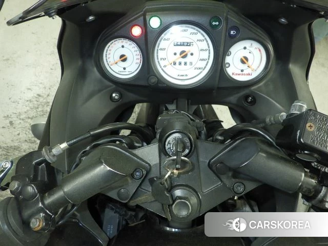 Kawasaki NINJA 250R id 3946952 из Японии 28