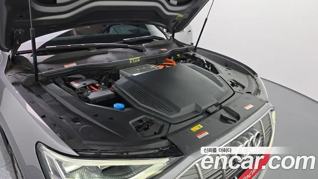 Audi e-Tron id 2802237 из Кореи 16