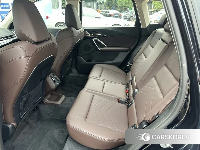BMW X1 id 4359090 из Китая 18
