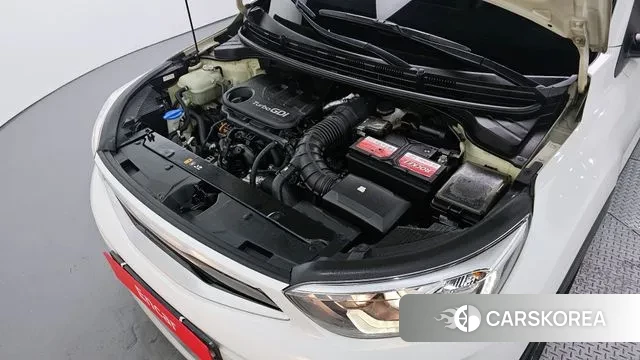 Kia Stonic id 3494442 из Кореи 16