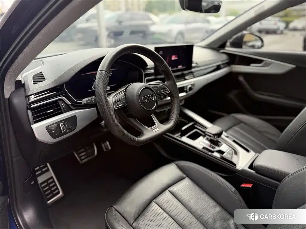 Audi A4L id 4654419 из Китая 10
