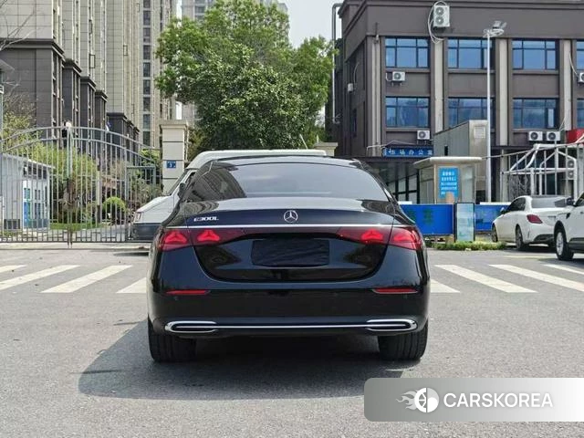 Mercedes-Benz E-class 2024 Черный из Китая, фото 6