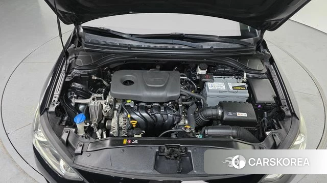 Hyundai Avante AD id 3937301 из Кореи 16