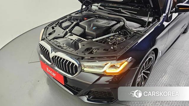 BMW 5 Series (G30) id 4338041 из Кореи 27