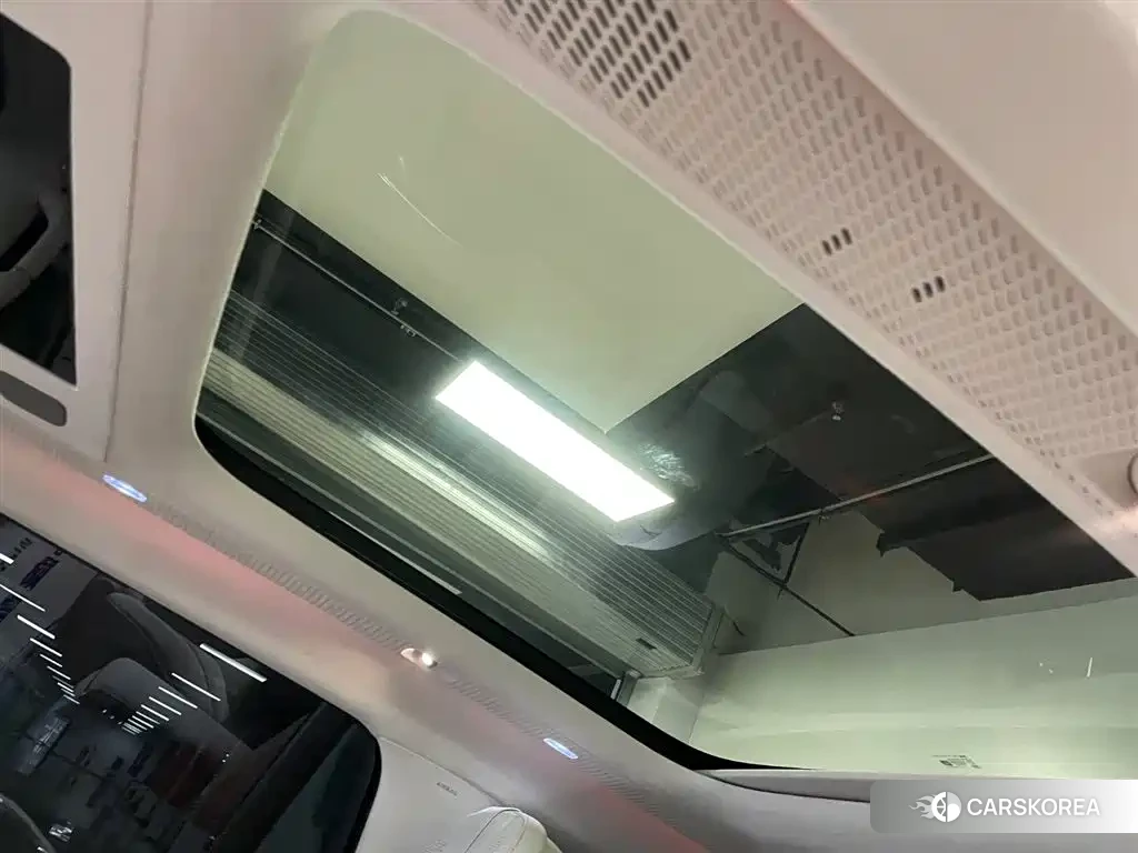 Xiaopeng GX id 4559817 из Китая 35