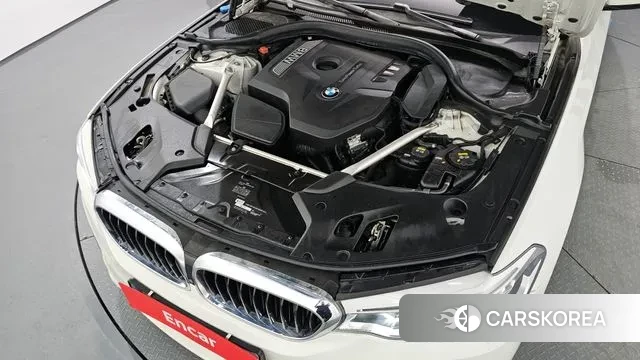 BMW 5 Series (G30) id 3171608 из Кореи 16