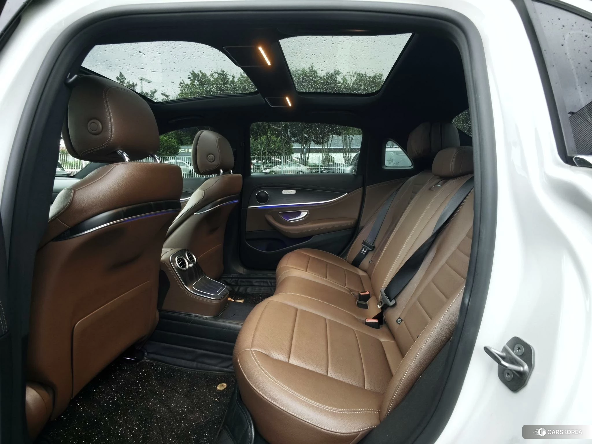 Mercedes-Benz E-Class id 4515142 из Китая 18
