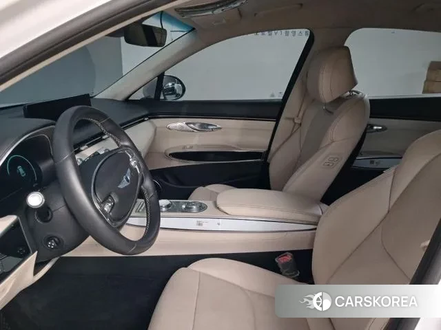 Genesis GV70 id 3028161 из Кореи 16