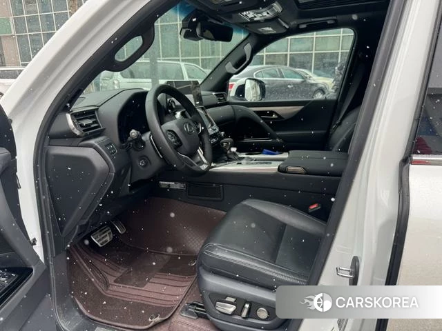 Lexus LX 2023 Белый из Китая, фото 6