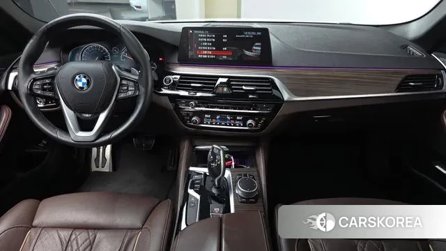 BMW 5 Series (G30) id 3593521 из Кореи 16