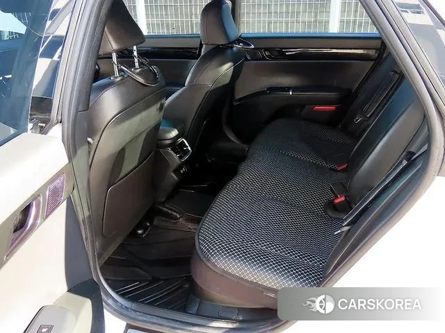 Hyundai Grandeur (GN7) id 3533853 из Кореи 16