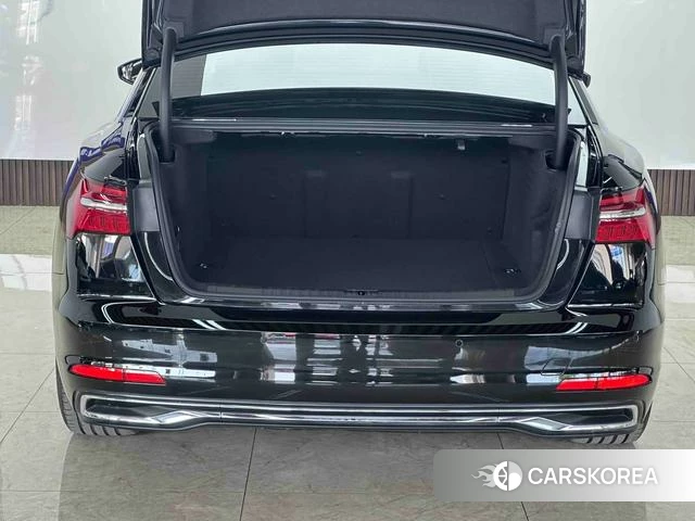 Audi A6L id 4259254 из Китая 16