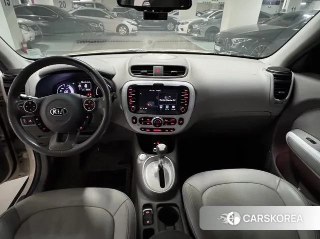 Kia Soul EV id 3500035 из Кореи 16