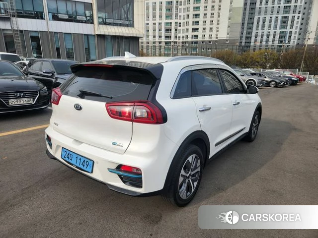 Kia Niro EV id 3866640 из Кореи 16