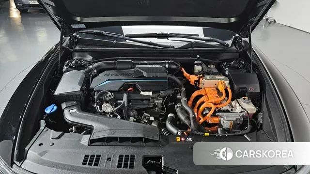 Hyundai Grandeur Hybrid (GN7) id 3322416 из Кореи 16