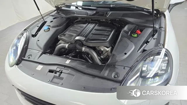 Porsche New Cayenne id 3284839 из Кореи 16